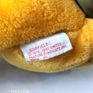 Vintage Toys - Vintage Garfield Not A Happy Camper Plush Vintage Toys - Vintage Garfield Not A Happy Camper Plush